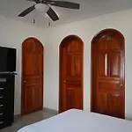 Casa Perez 5 Bedrooms With Private Bathroom Each