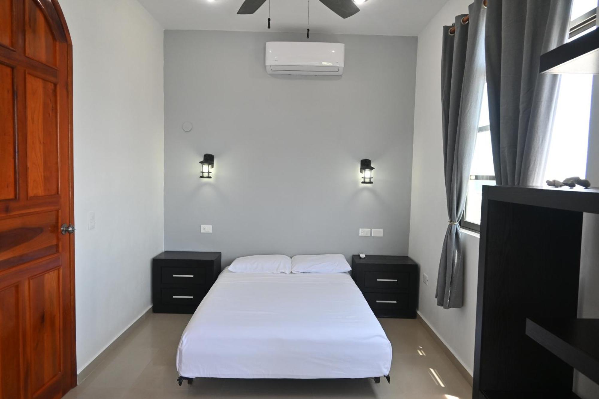 Casa Perez 5 Bedrooms With Private Bathroom Each Сasa de vacaciones Isla Mujeres