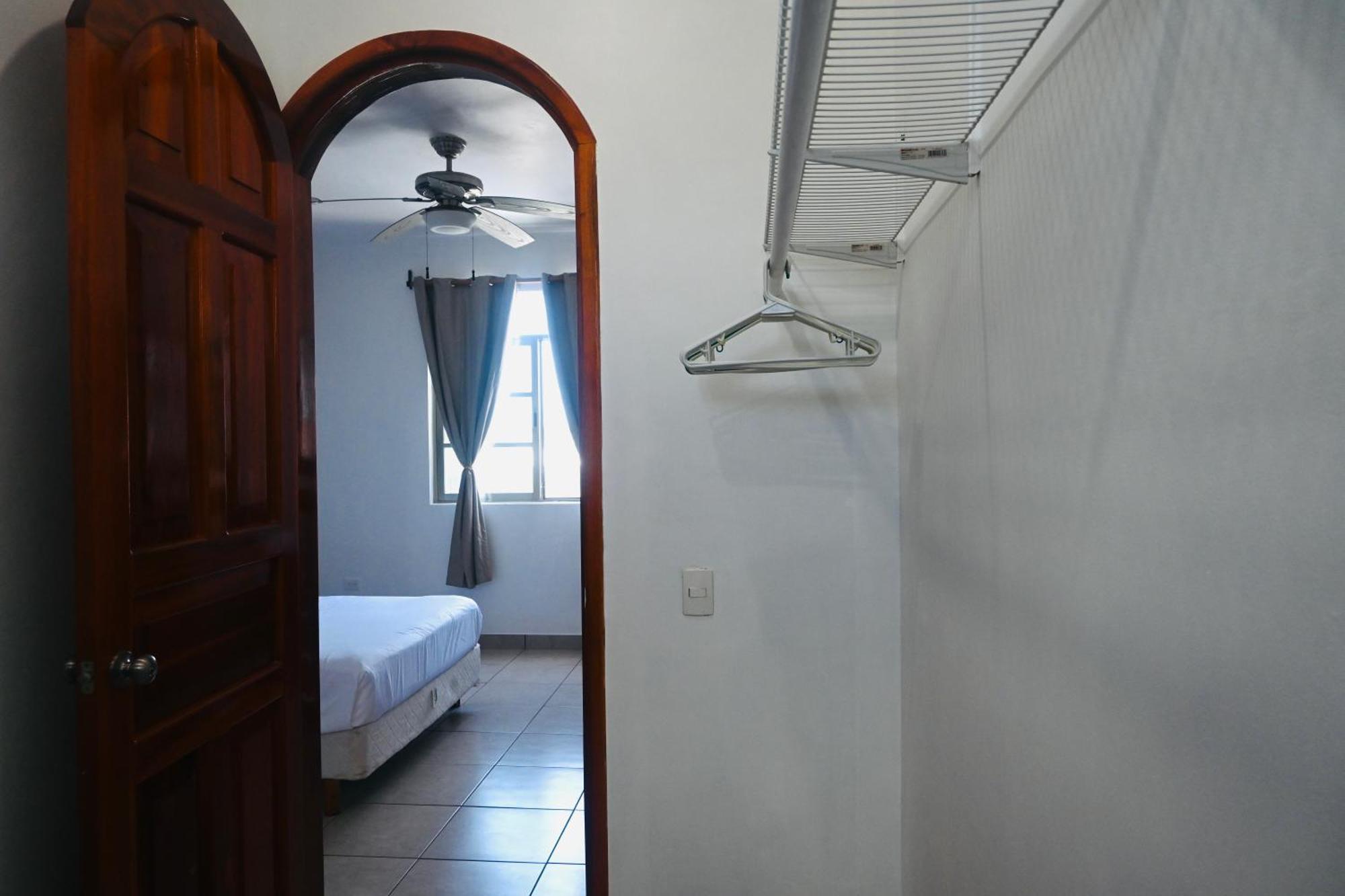 Casa Perez 5 Bedrooms With Private Bathroom Each *