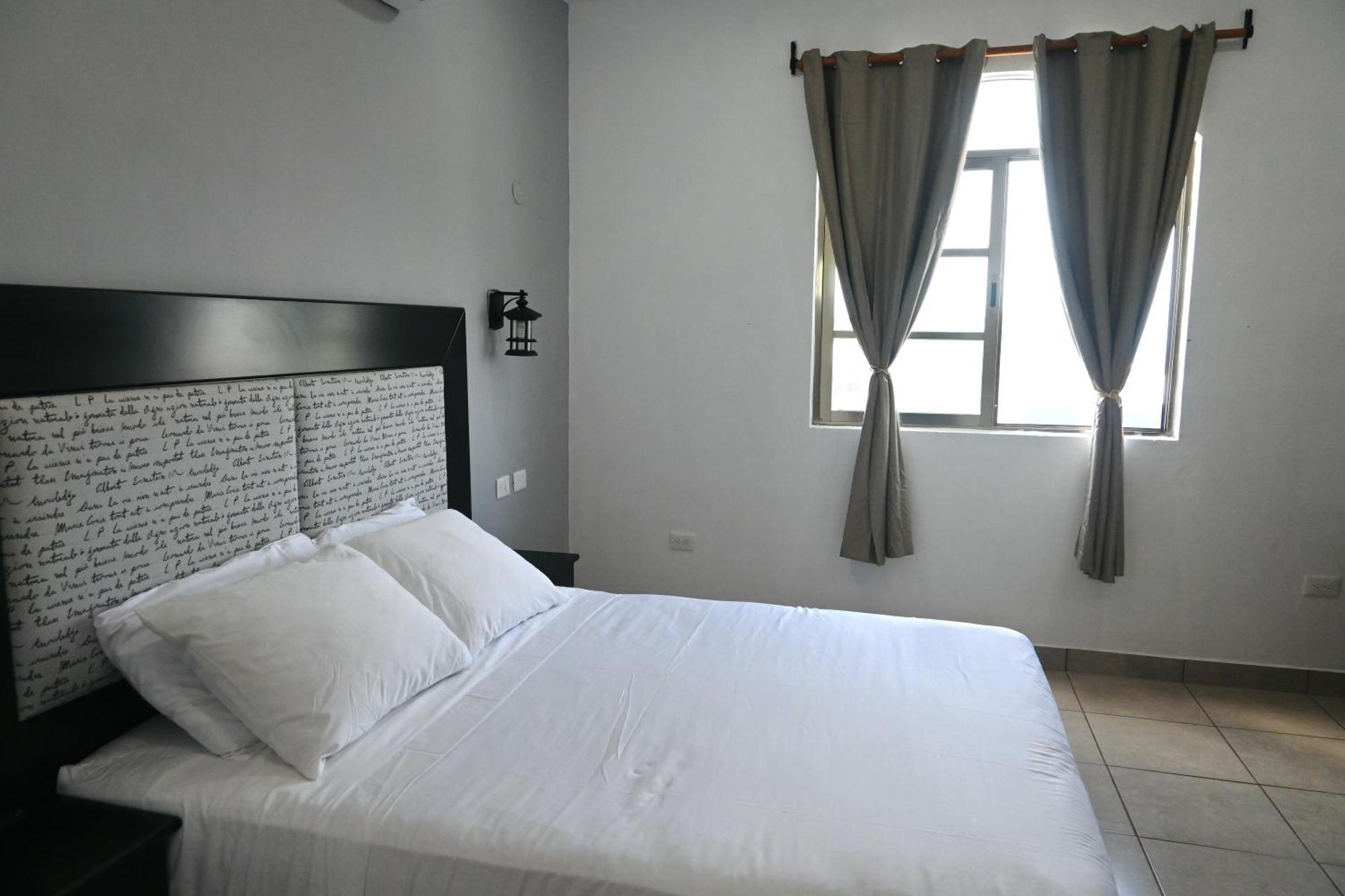 Casa Perez 5 Bedrooms With Private Bathroom Each Сasa de vacaciones *