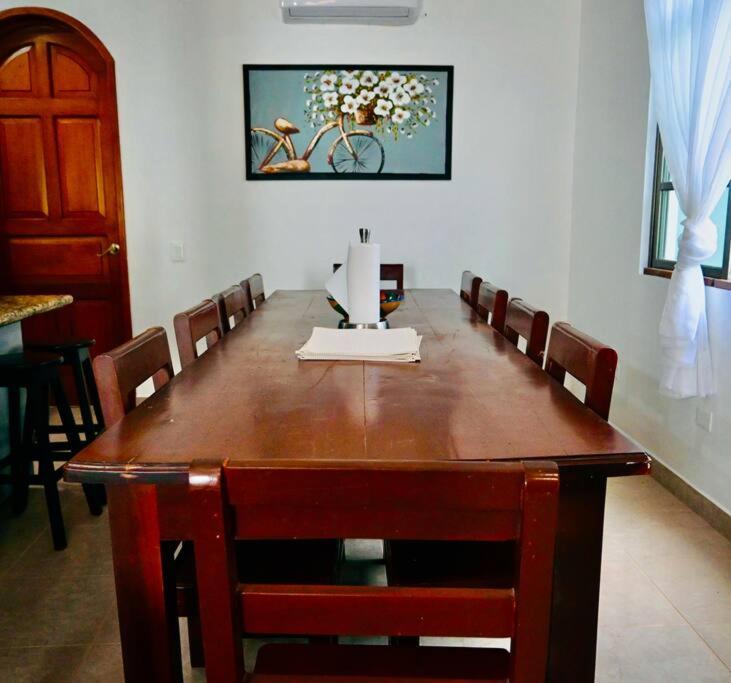 Casa Perez 5 Bedrooms With Private Bathroom Each Сasa de vacaciones Isla Mujeres