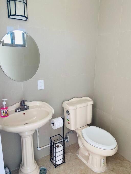 Сasa de vacaciones Casa Perez 5 Bedrooms With Private Bathroom Each Isla Mujeres
