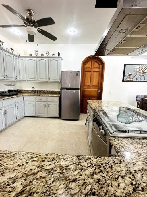Casa Perez 5 Bedrooms With Private Bathroom Each Isla Mujeres