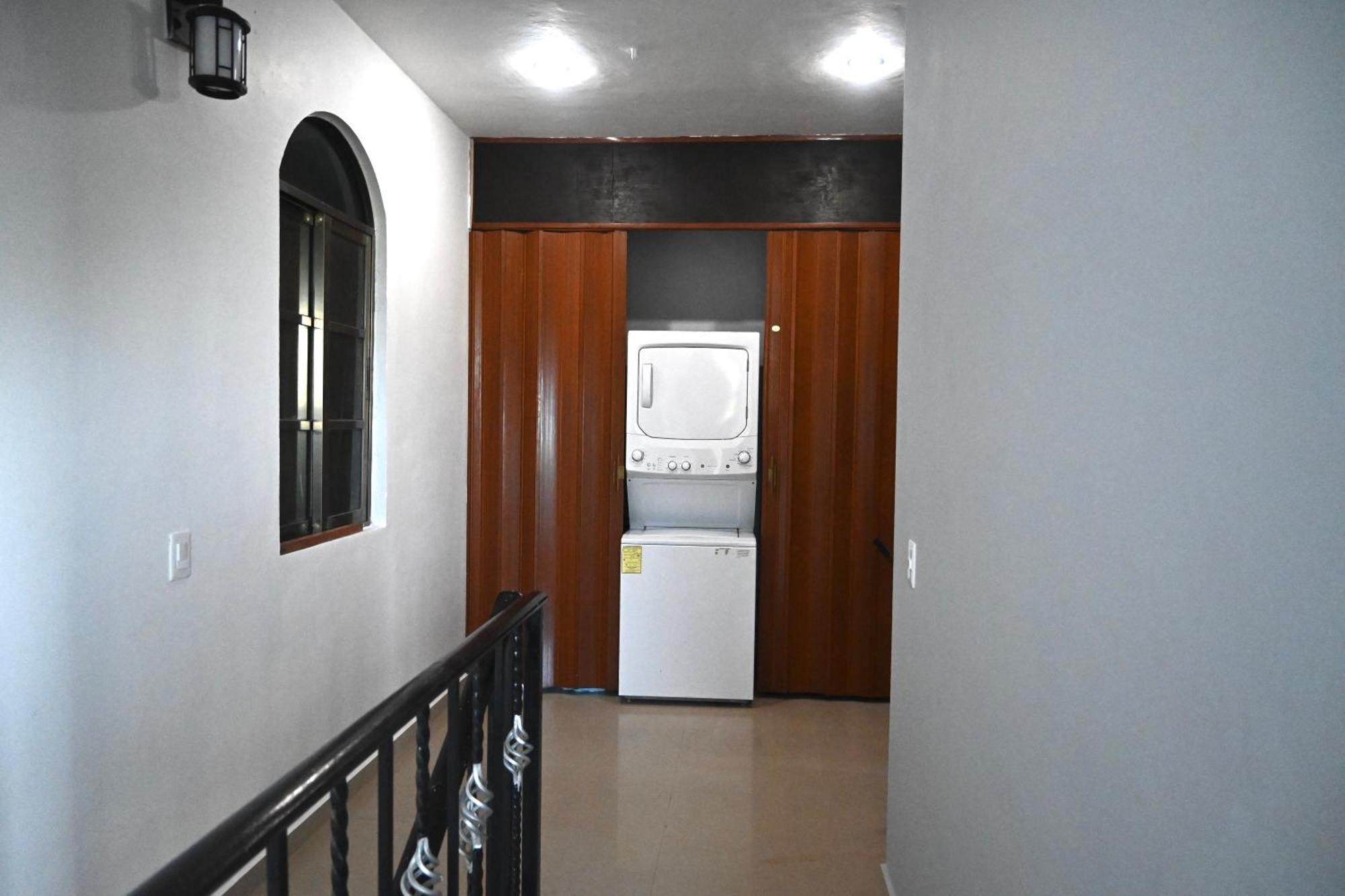 Casa Perez 5 Bedrooms With Private Bathroom Each *